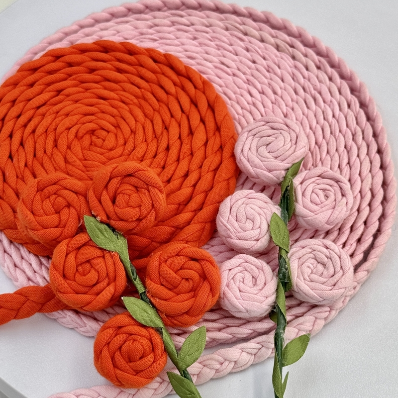 Calzature e cappelli a corda di cotone colorato a tre fili