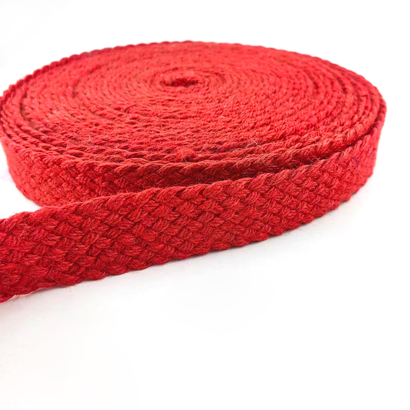 Cintura a treccia di iuta di aringhe rosso sostenibile con nastro di tessuto colorato