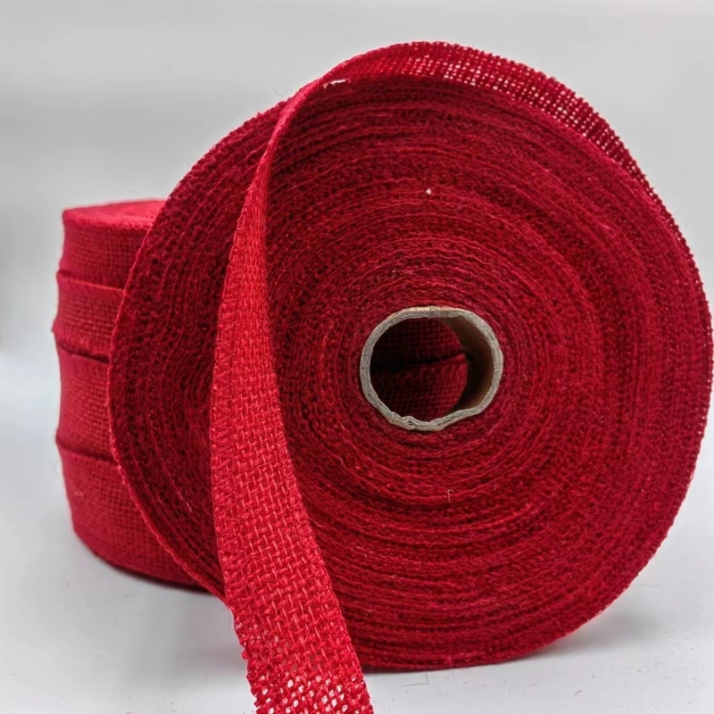 Personalizzazione di accessori di abbigliamento a nastro di giuta rossa con supporto per ordini di campioni di 7 giorni