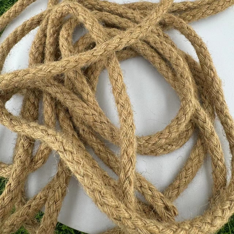 30 anni di esperienza nella produzione di nastri per l'imballaggio personalizzato di corde e cinture di giuta